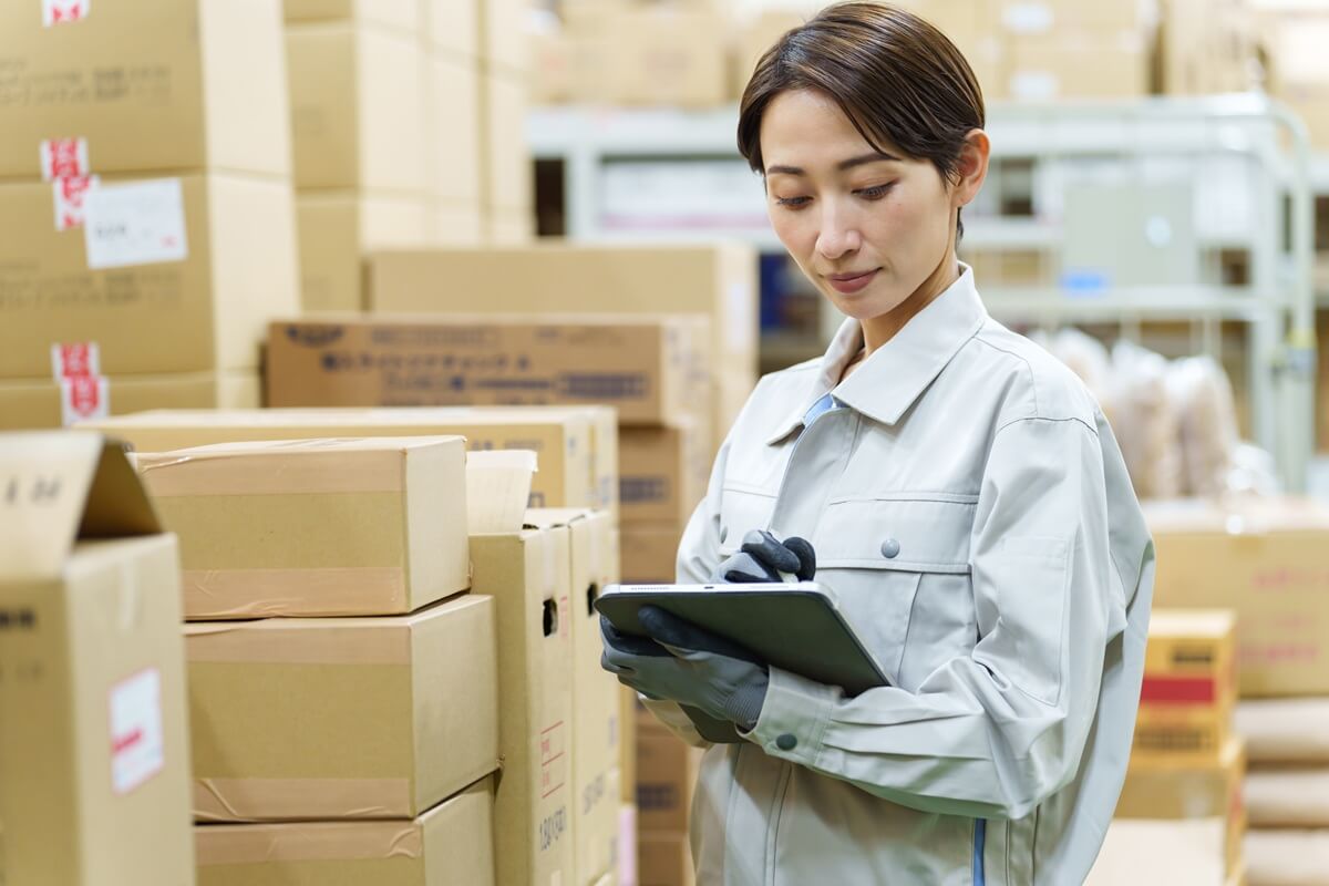 物流業界が直面する課題とAI(人工知能)導入の必要性